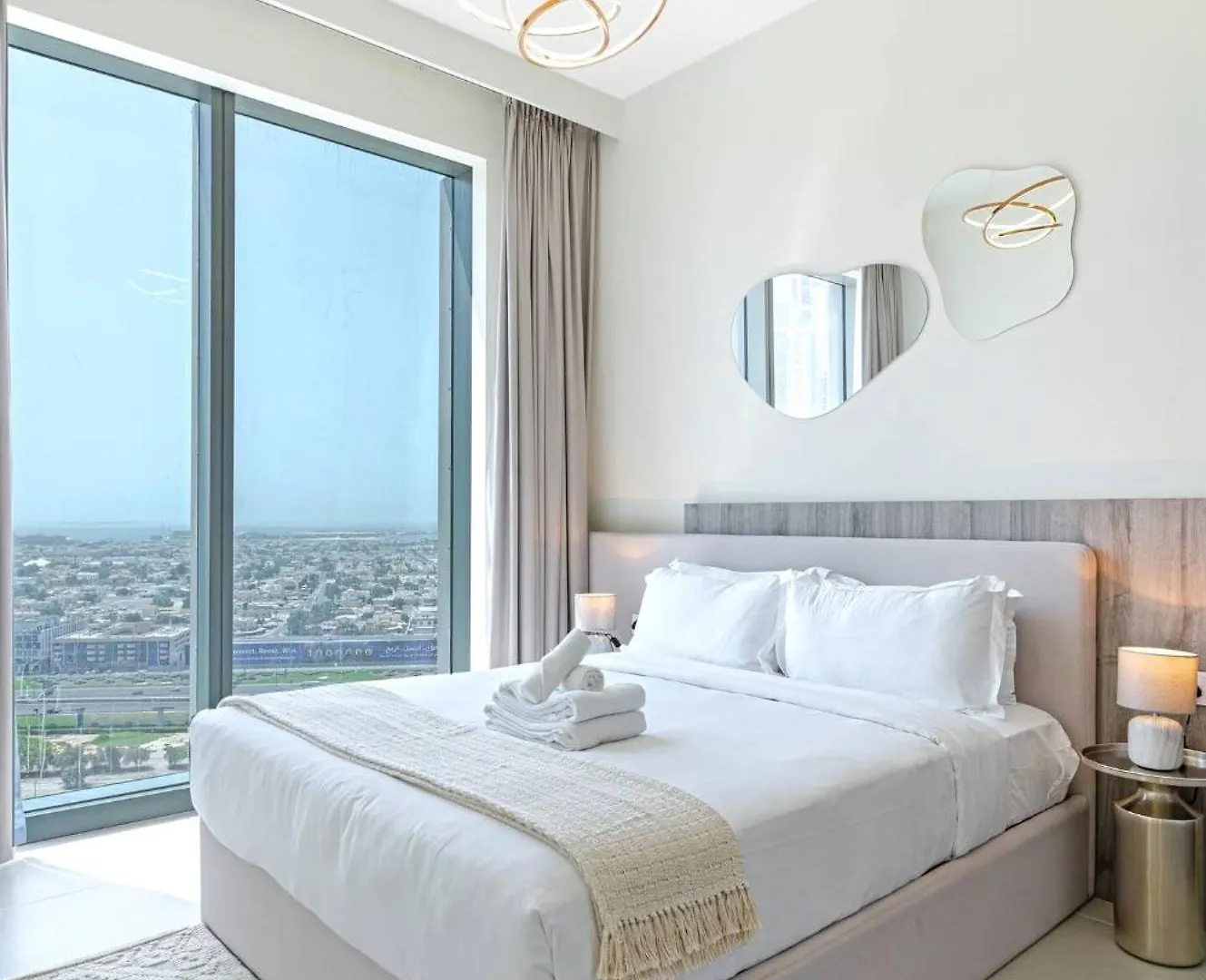 Sky-High Downtown 1Br Steps From Burj Khalifa Apartment Dubai